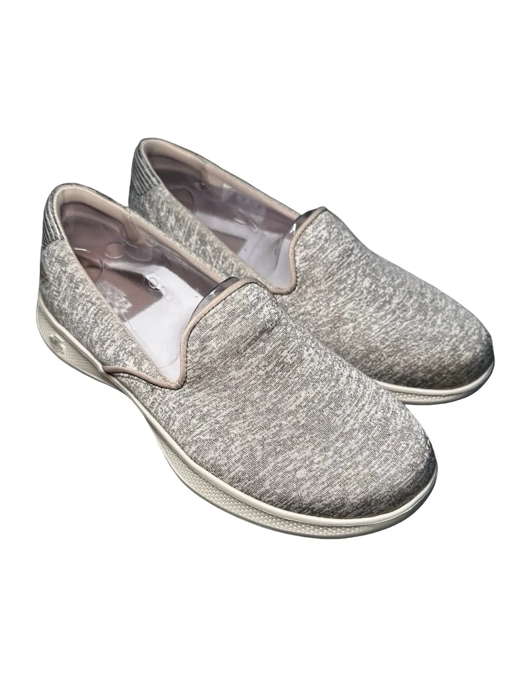 Skechers Gray Heather GOGA MAX Go Step Lite Sneakers SZ 6 Flats Slip On Comfort